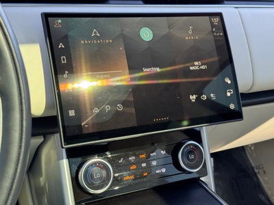 2023 Land Rover Range Rover SE