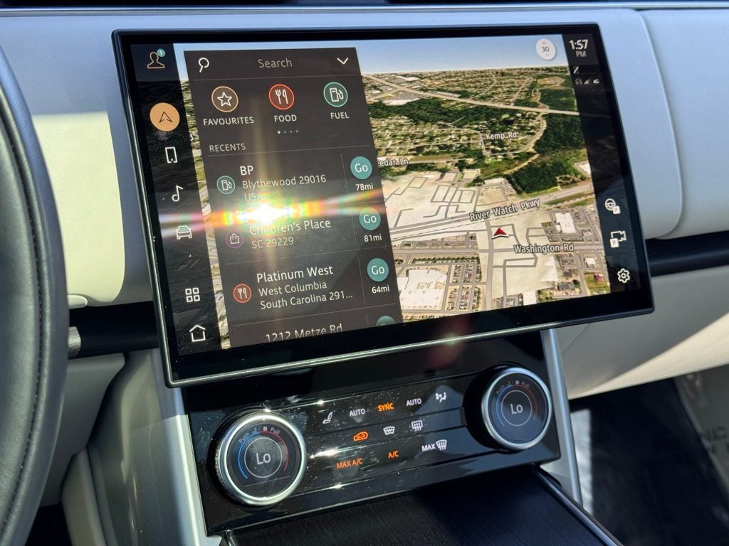 2023 Land Rover Range Rover SE