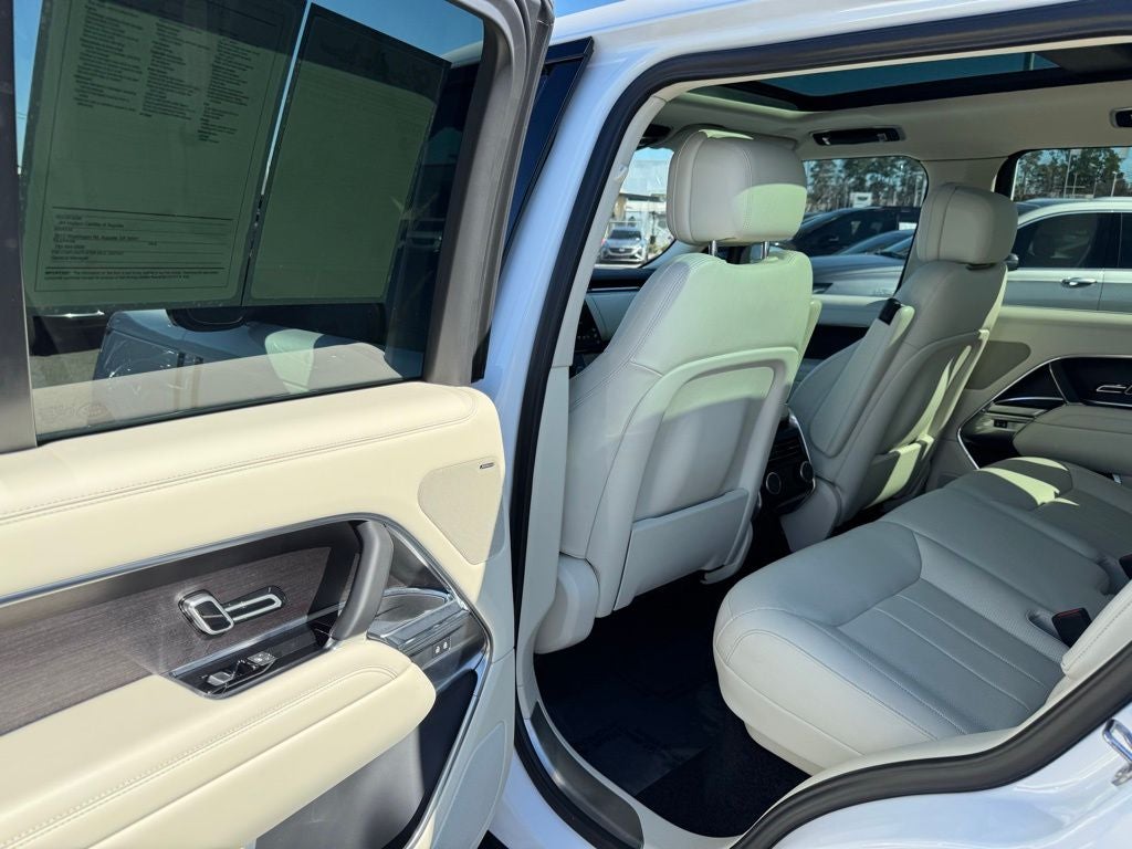 2023 Land Rover Range Rover SE