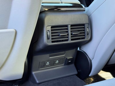 2026 Land Rover Range Rover Velar Dynamic SE