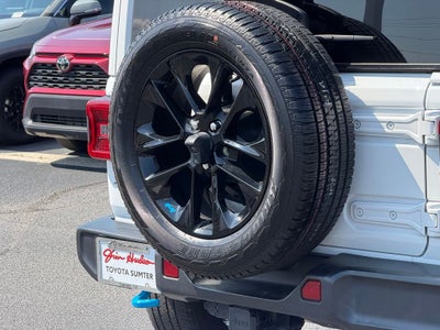 2022 Jeep Wrangler Unlimited Sahara 4xe One-touch Skyroof