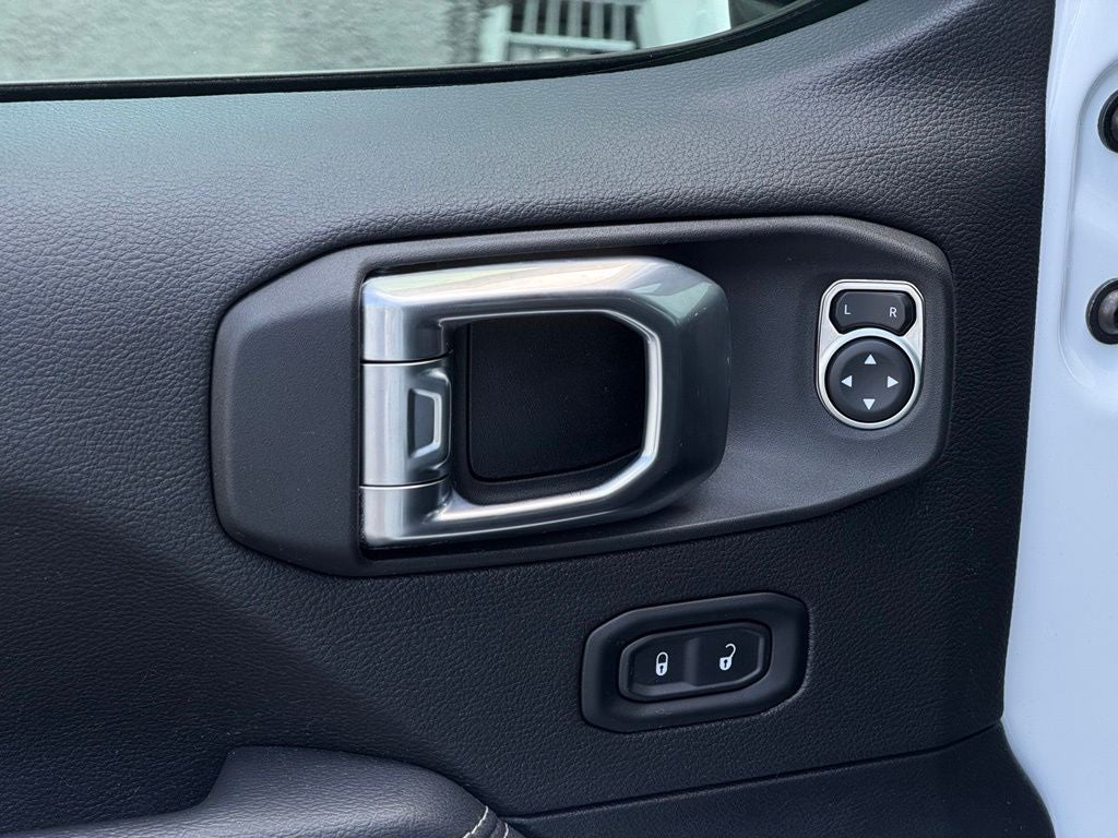 2022 Jeep Wrangler Unlimited Sahara 4xe One-touch Skyroof