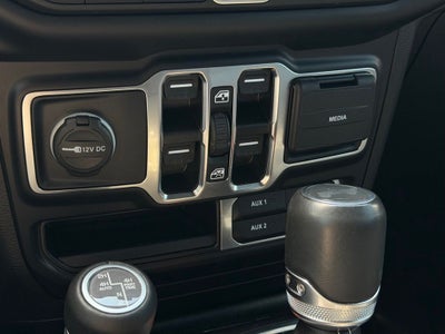 2022 Jeep Wrangler Unlimited Sahara 4xe One-touch Skyroof