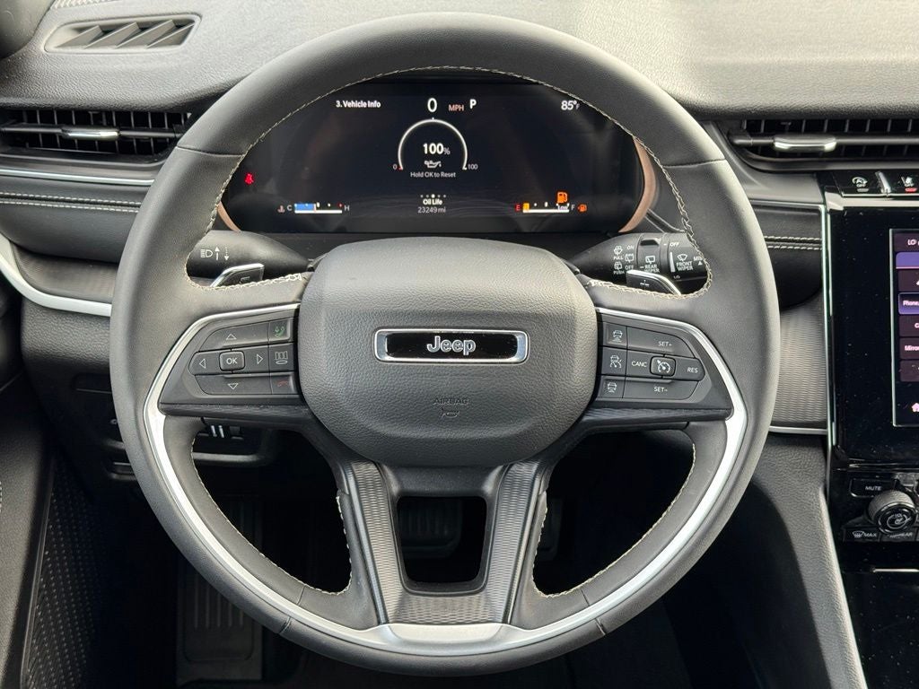 2025 Jeep Grand Cherokee L Laredo