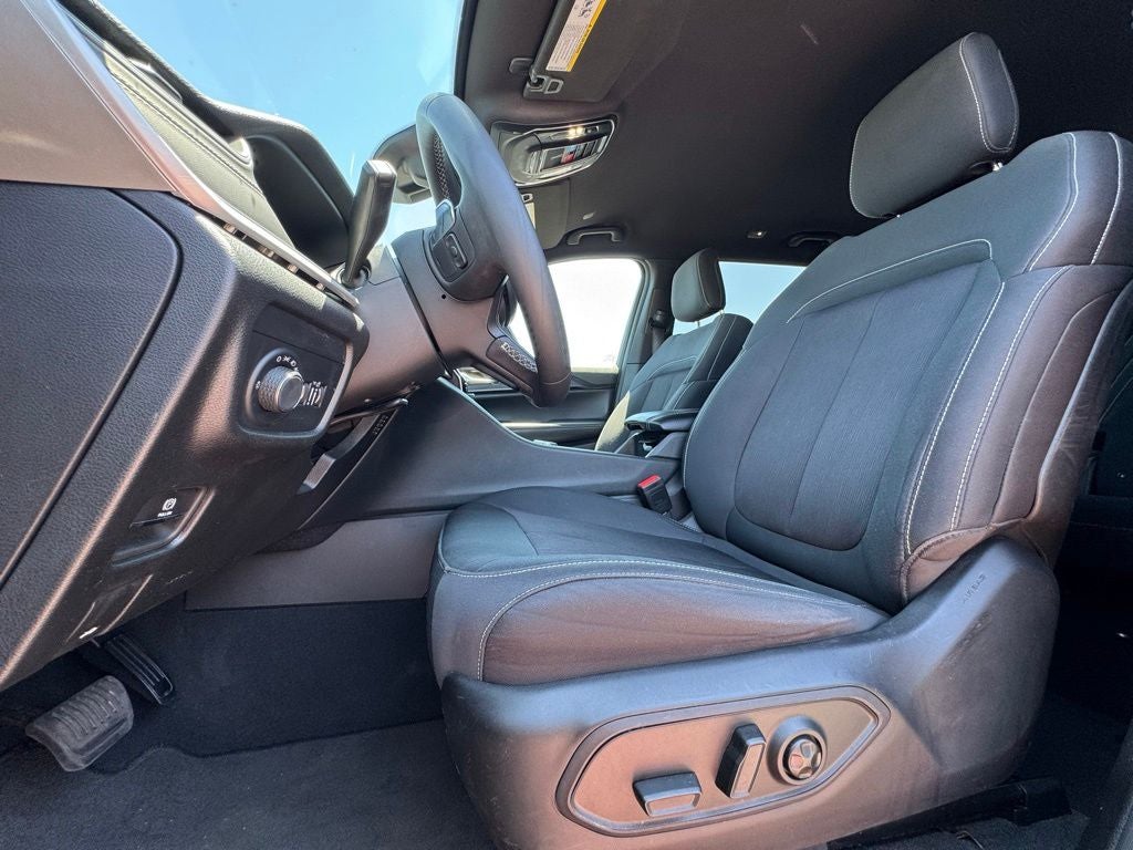 2024 Jeep Grand Cherokee L Laredo