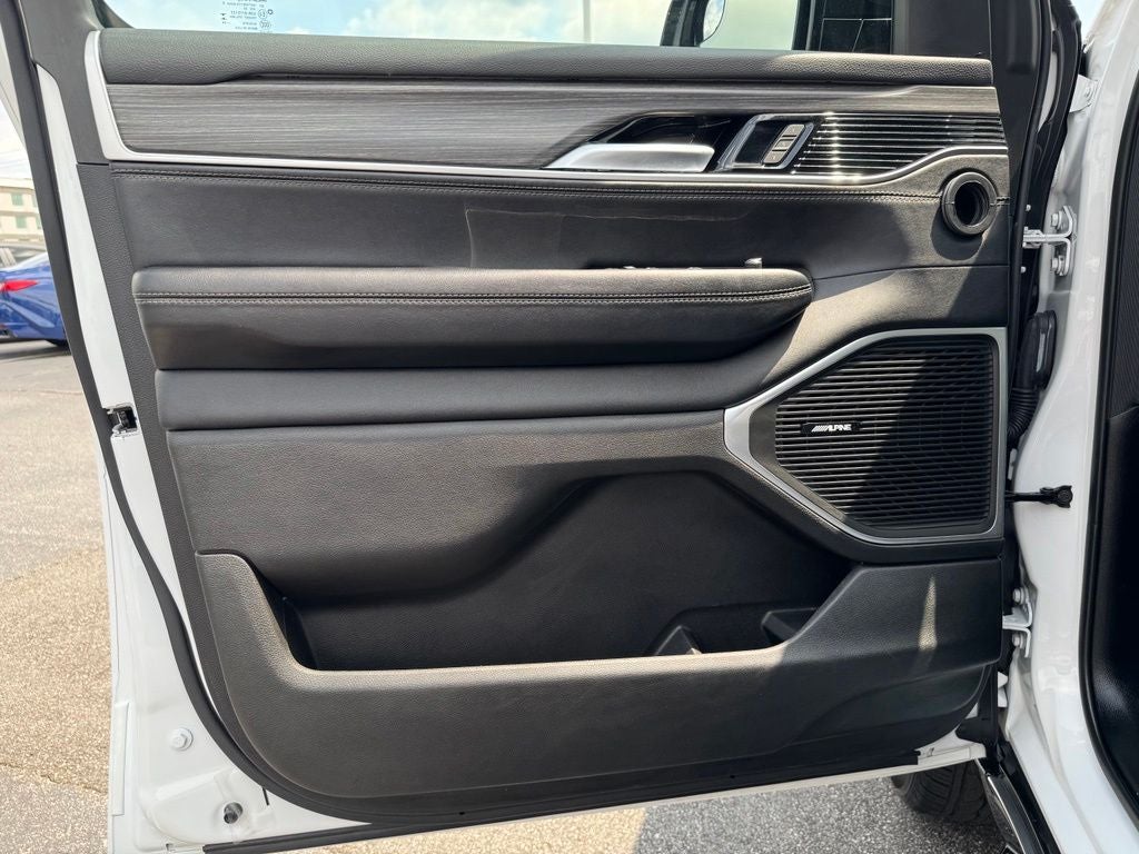 2024 Jeep Wagoneer Series II