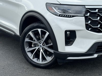 2025 Ford Explorer Platinum