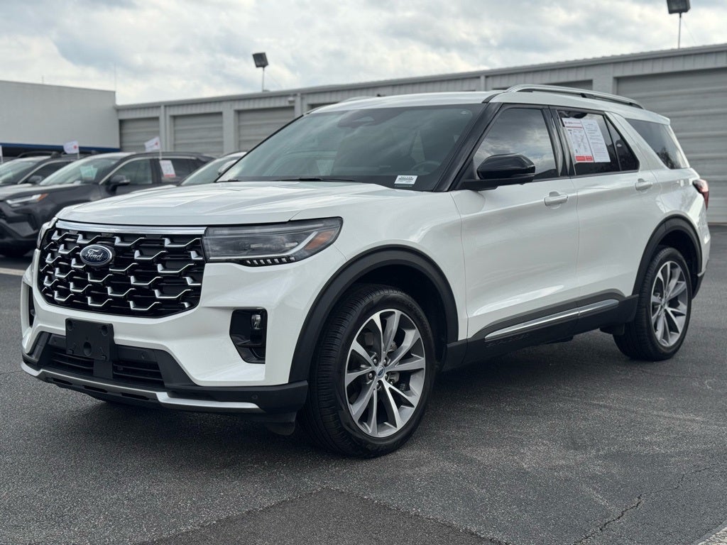 2025 Ford Explorer Platinum