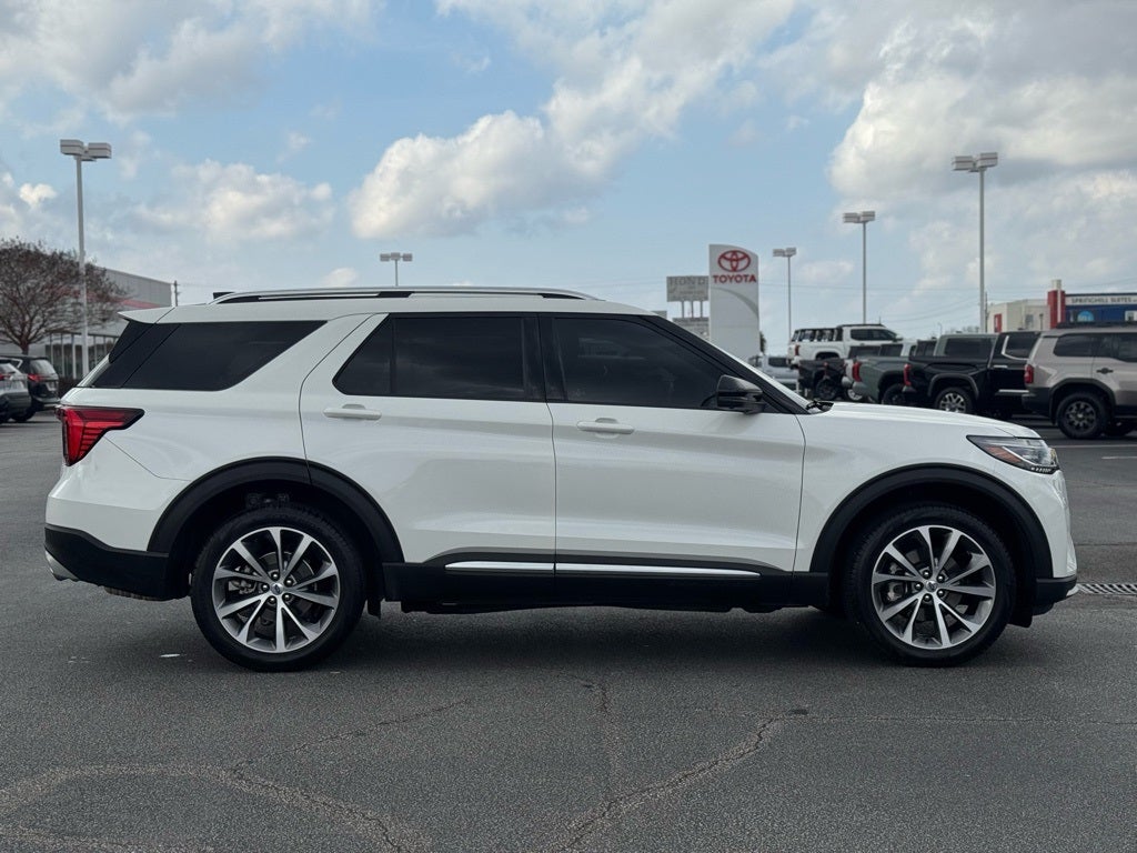 2025 Ford Explorer Platinum