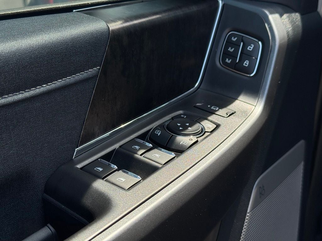2025 Ford F-250SD Lariat Tremor Off-Road Package