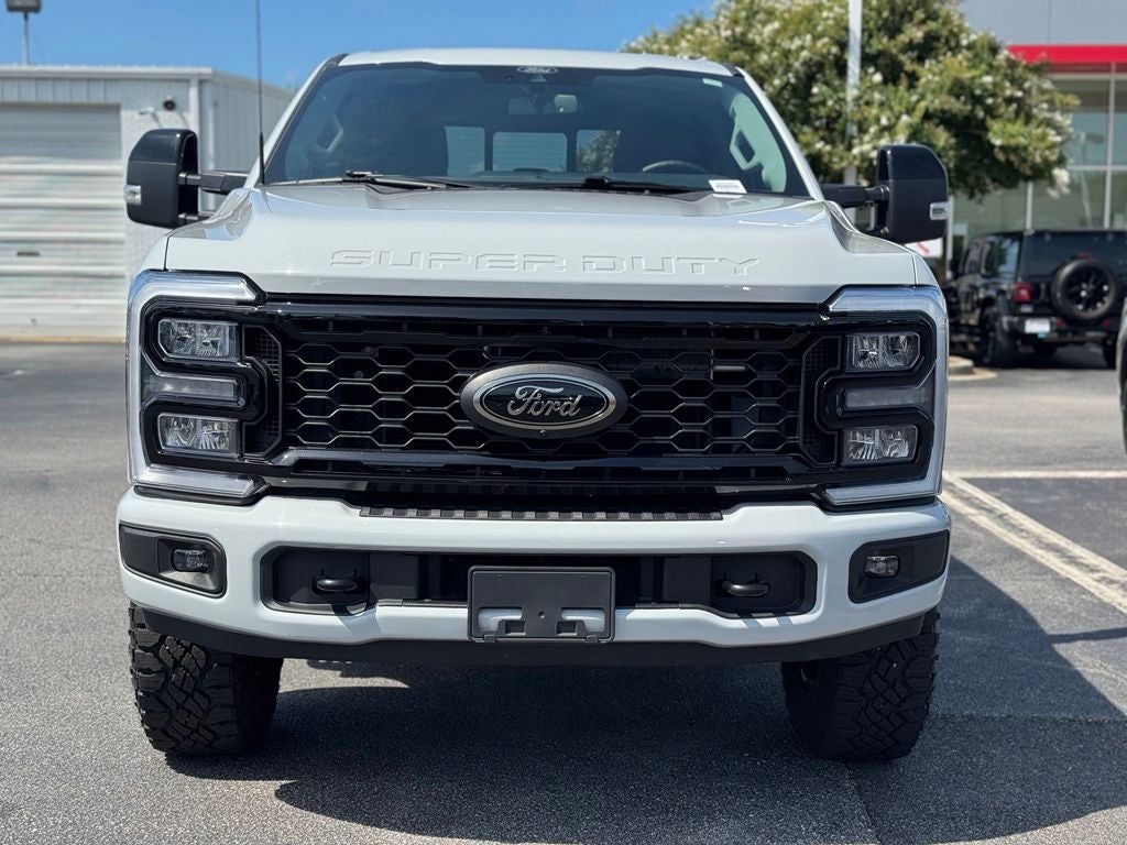 2025 Ford F-250SD Lariat Tremor Off-Road Package