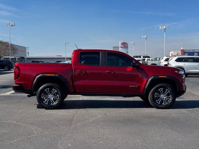 2024 GMC Canyon AT4