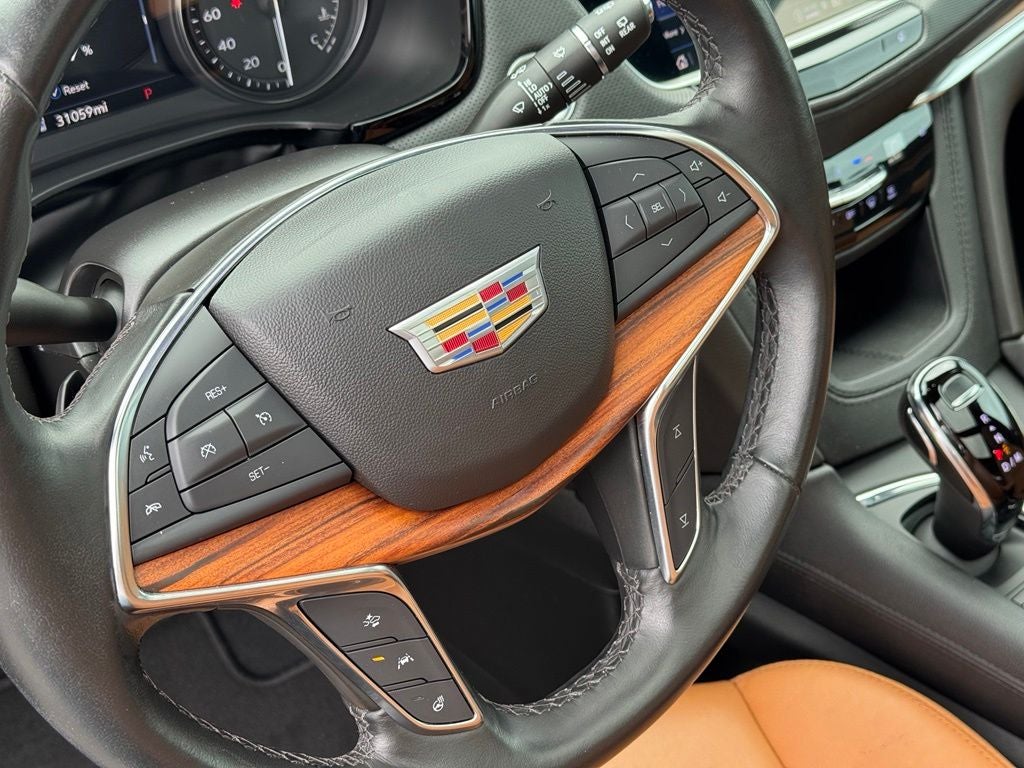 2023 Cadillac XT5 Premium Luxury