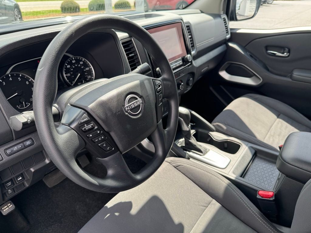 2024 Nissan Frontier SV