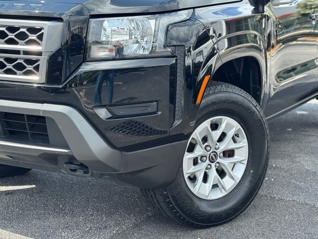 2024 Nissan Frontier SV