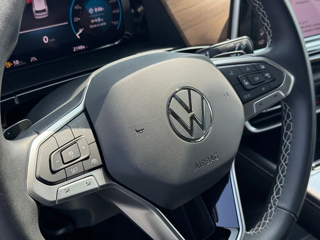 2024 Volkswagen Atlas 2.0T SE w/Technology
