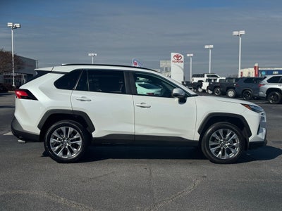 2025 Toyota RAV4 XLE Premium