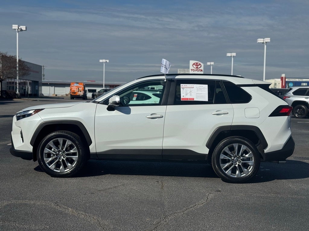 2025 Toyota RAV4 XLE Premium