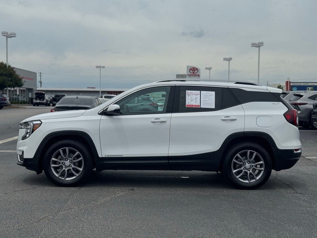 2024 GMC Terrain SLT