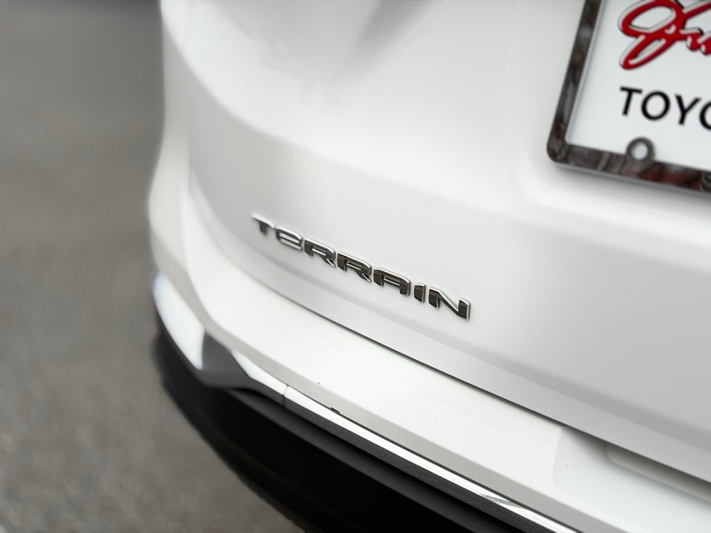 2023 GMC Terrain SLT