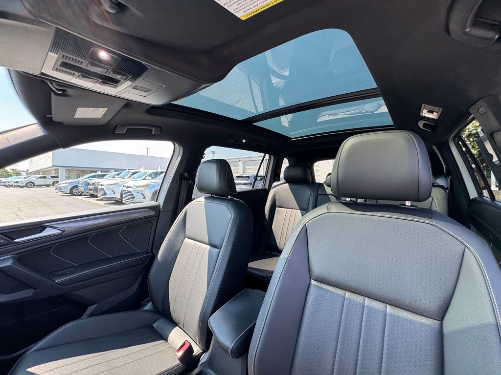 2024 Volkswagen Tiguan 2.0T SE R-Line Black