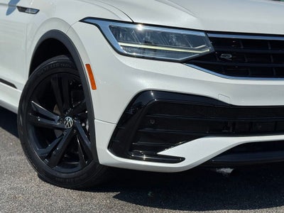 2024 Volkswagen Tiguan 2.0T SE R-Line Black