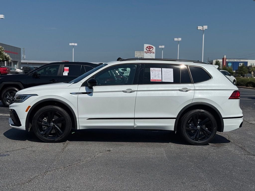 2024 Volkswagen Tiguan 2.0T SE R-Line Black