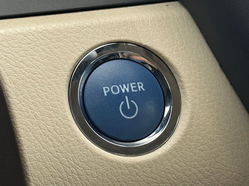 2023 Toyota Camry Hybrid LE