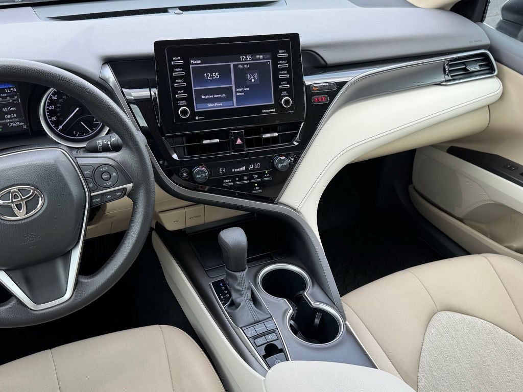 2023 Toyota Camry Hybrid LE
