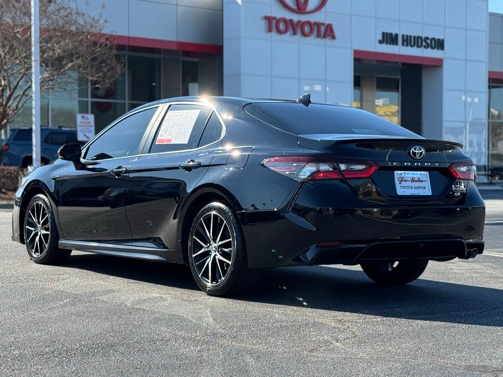 2022 Toyota Camry SE