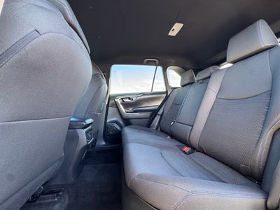 2023 Toyota RAV4 Hybrid SE