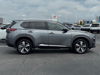 2023 Nissan Rogue SL