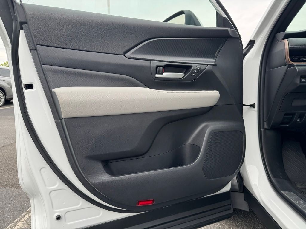 2025 Toyota Grand Highlander Hybrid MAX Limited