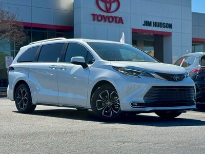 2026 Toyota Sienna Platinum 7 Passenger