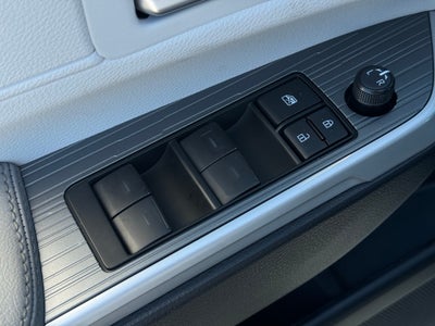 2025 Toyota Sienna XLE 7 Passenger