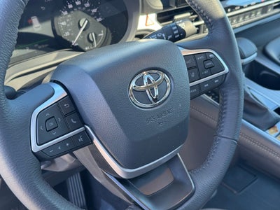 2025 Toyota Sienna XLE 7 Passenger