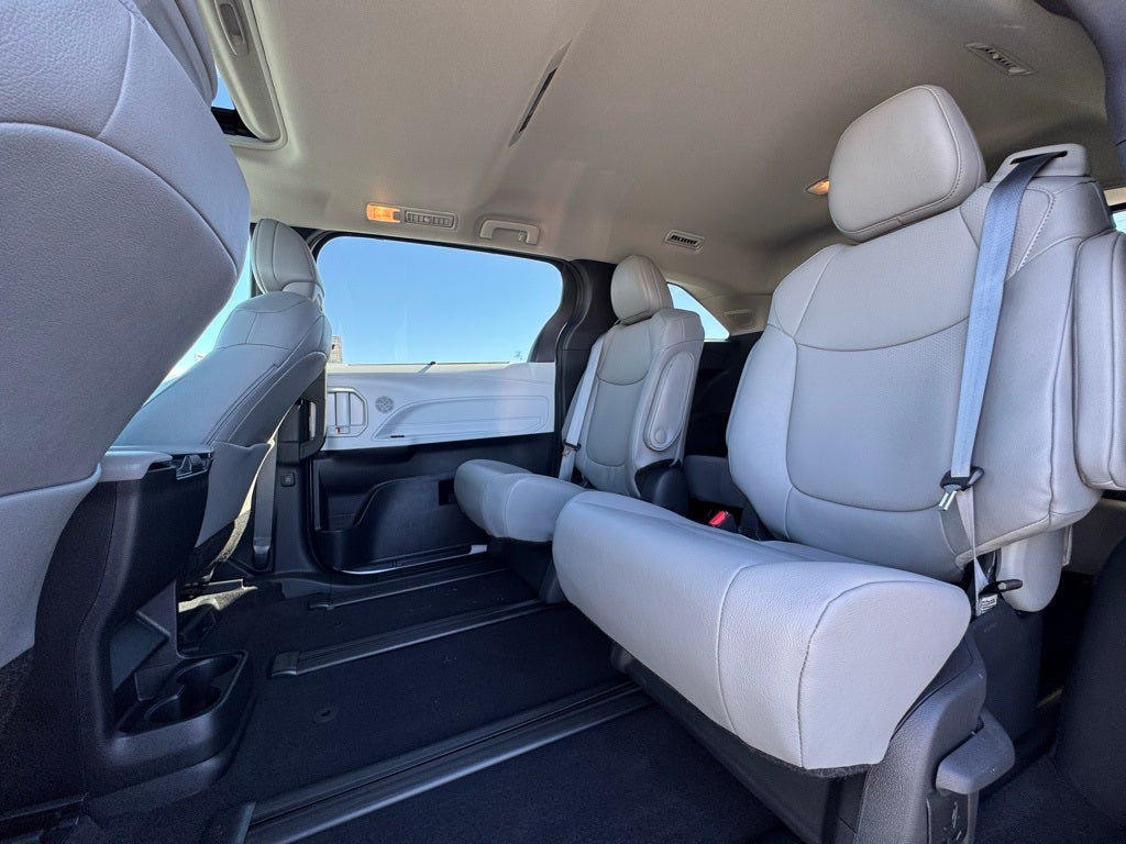 2025 Toyota Sienna XLE 7 Passenger