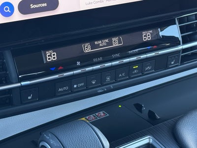 2025 Toyota Sienna XLE 7 Passenger