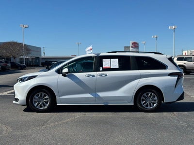 2025 Toyota Sienna XLE 7 Passenger