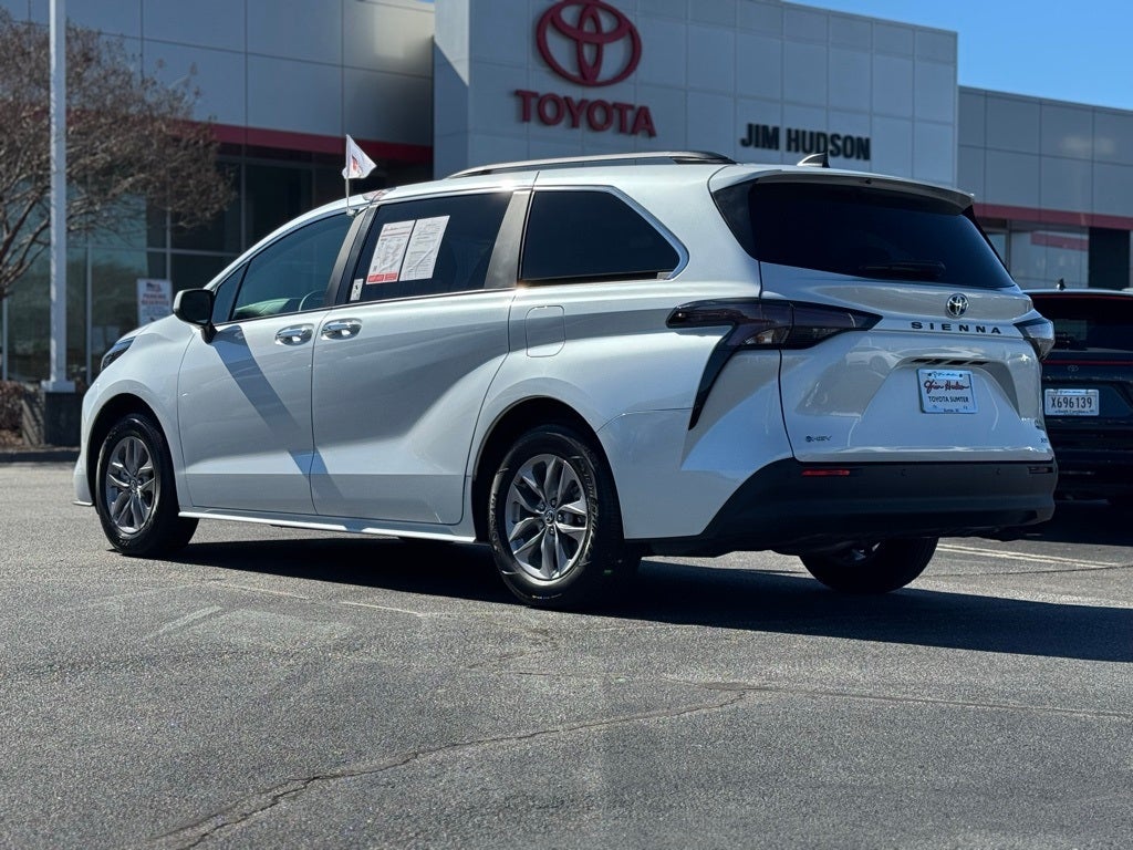 2025 Toyota Sienna XLE 7 Passenger