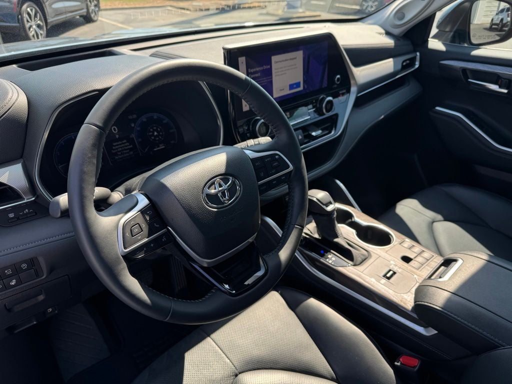 2024 Toyota Highlander Platinum
