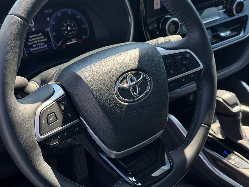 2024 Toyota Highlander Platinum