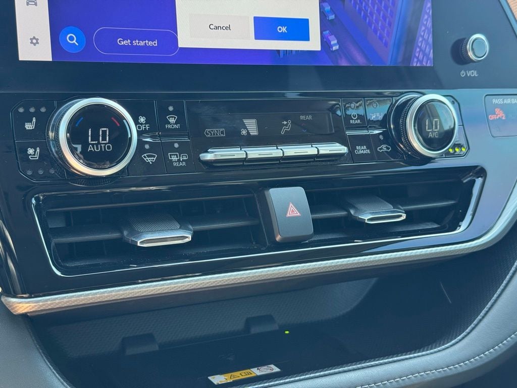 2024 Toyota Highlander Platinum