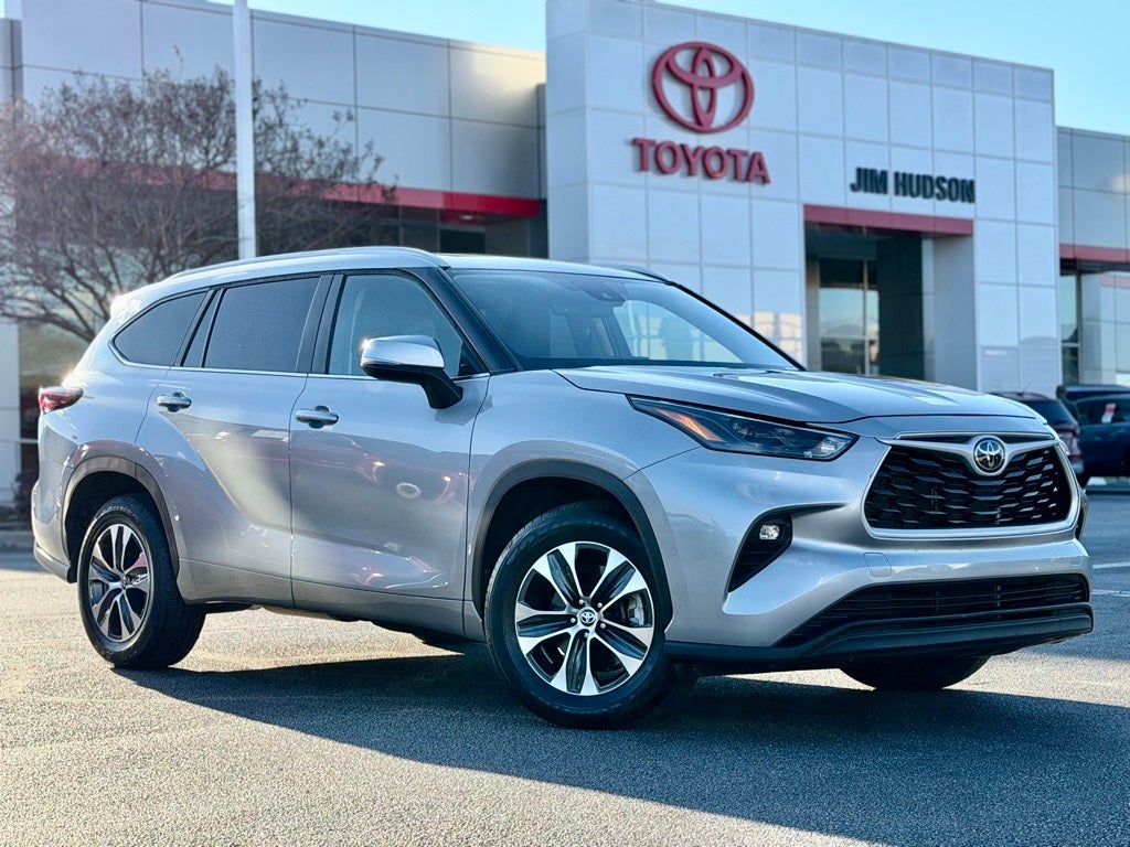 2024 Toyota Highlander XLE