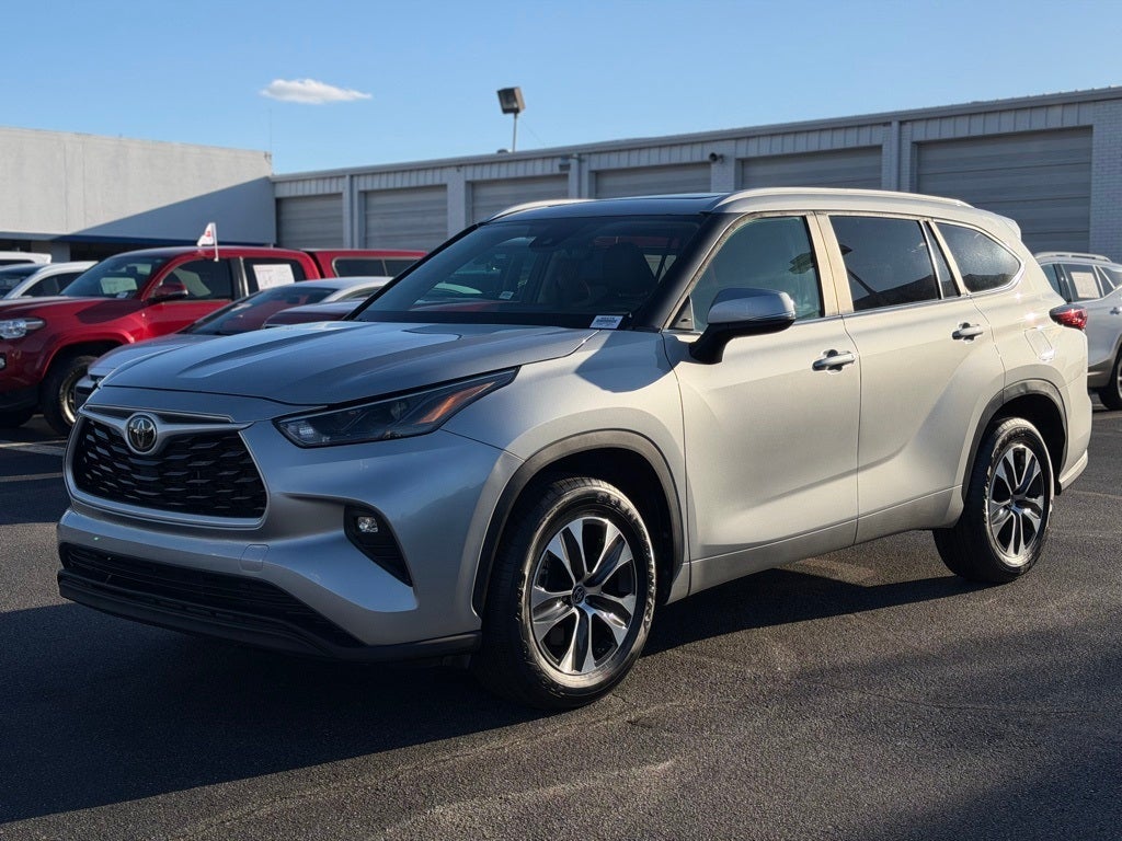 2024 Toyota Highlander XLE