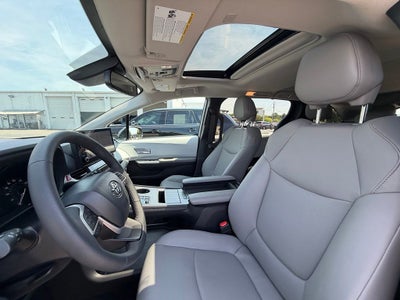 2026 Toyota Sienna XLE 8 Passenger