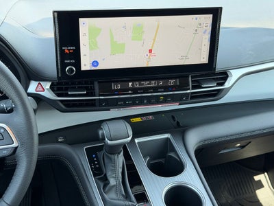 2026 Toyota Sienna XLE 8 Passenger