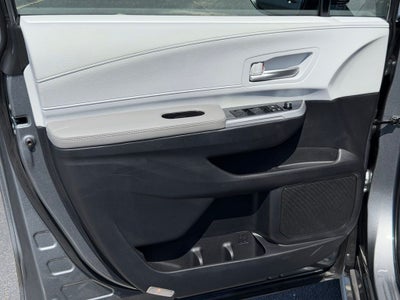 2026 Toyota Sienna XLE 8 Passenger