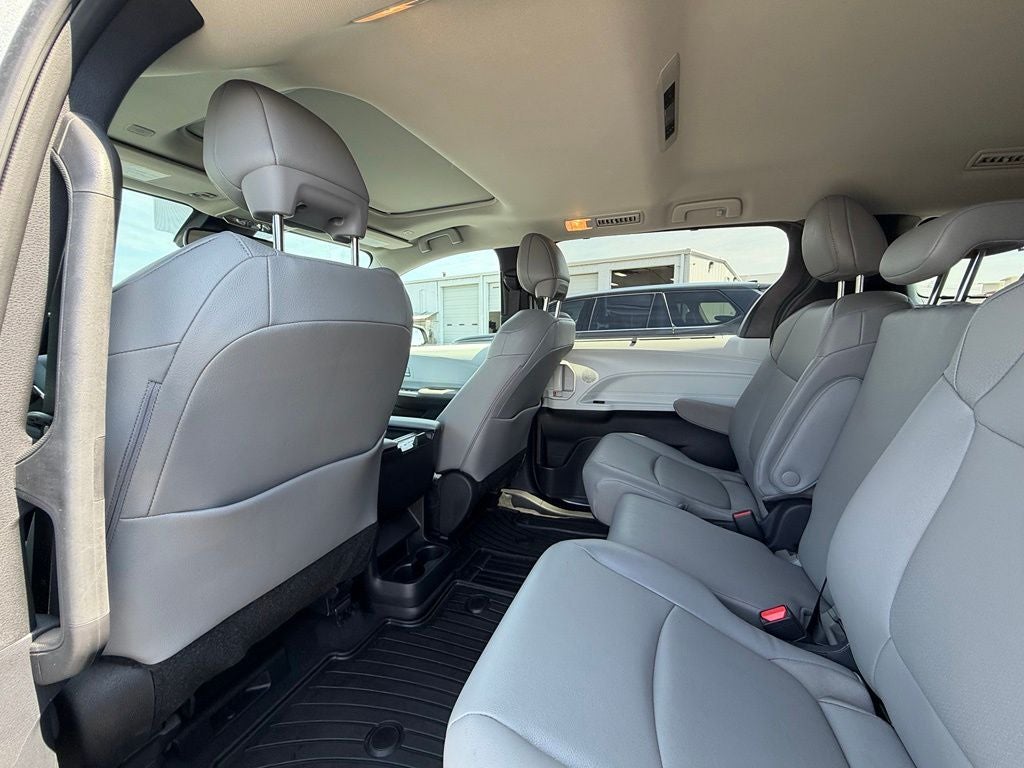 2026 Toyota Sienna XLE 8 Passenger