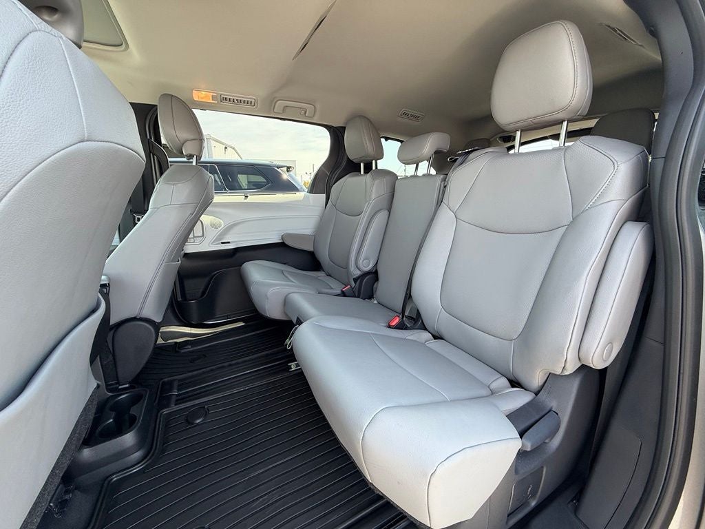 2026 Toyota Sienna XLE 8 Passenger